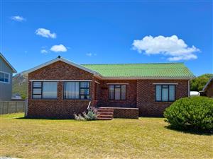 House For Sale in Franskraal