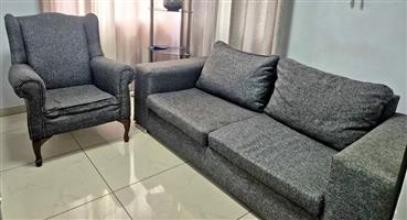 Grey 2-Piece Lounge Suite – Excellent Condition