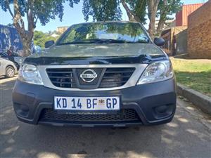 2021 Nissan Np200 Bakkie 1.6 Manual  Petrol 49000km With Glass Canopy