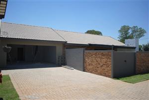 Townhouse For Sale in Kliprivier