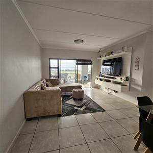 Modern 2 Bedroom Apartment in a Sought-After Complex!