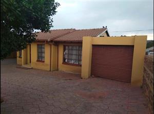 House For Sale in Soshanguve BB