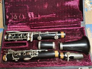 Clarinet Buffet Crompton E11 wood. Original case. Recently serviced