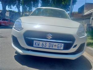 2022 Suzuki swift 1.2 Petrol  Manual White Color  Service book Reverse sensor 77000kms