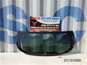 Renault Sandero rear/back windscreen/glass (2012-2020) 