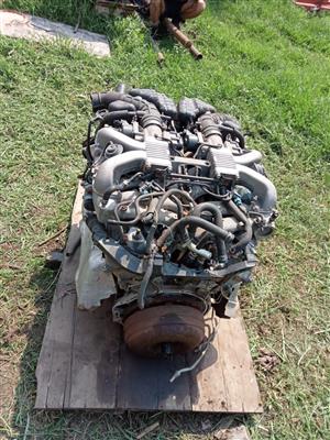 Luxus V12 Engine moter for sale .  No computerboks with 