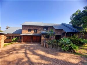 Spacious 5-Bedroom Family Residence — Perfect for the Whole Family and More!