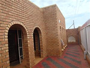House For Sale in Orange Farm
