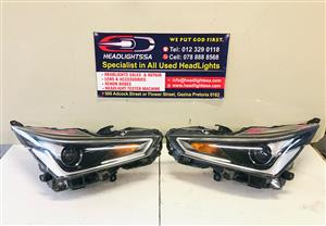 Toyota Aygo left and right side halogen headlights (2018)