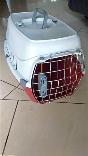 Pet carrier