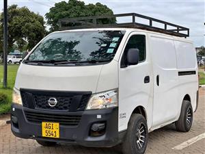 Nissan NV 350