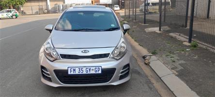 Kia Rio 1/4 Hatchback (SUNROOF)in a MIND-BLOWING Condition 