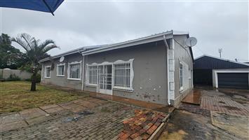 Charming 3-Bedroom Family Home with Versatile Living Spaces