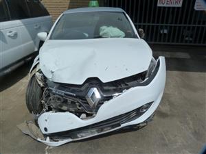 Renault Clio IV 900T Expression Manual - 2014 stripping for Spares