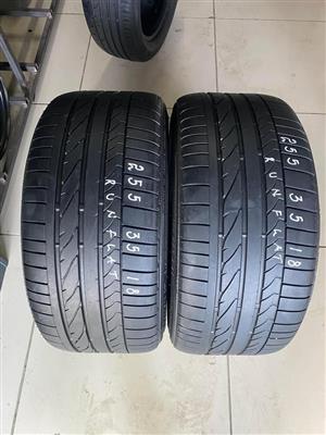 255 35 18 Runflat Bridgestone