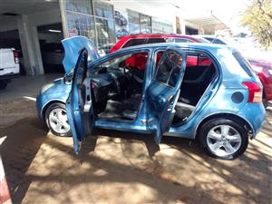 2006 Toyota Yaris T3 Automatic petrol blue 102000km 