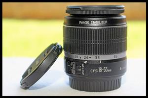 Canon EF-S 18-55mm f/3.5-5.6 IS