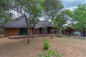 Waterberg Property Heaven on earth !  Waterberg Eiendom Hemel op Aarde!
