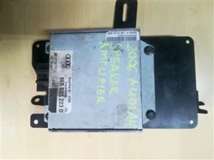 AUDI A4 SPEAKER AMP