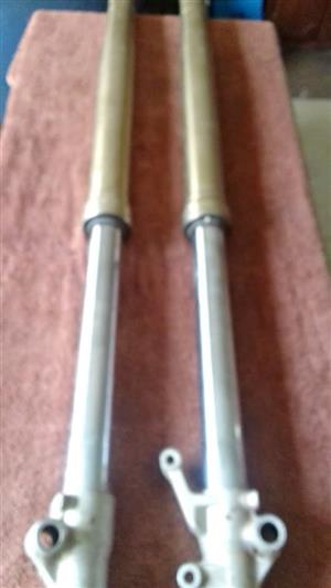 suzuki  2003 rm shocks