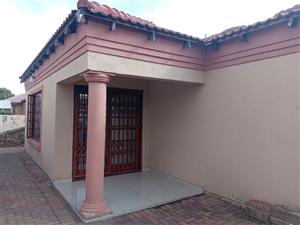 House For Sale in Mahlako-A-Phahla Gardens