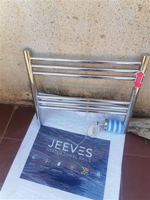 Jeeves Sorrento  Stainless Steel Heated Rail 520 x 450mm