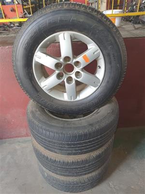Pajero Mag&Tyre set