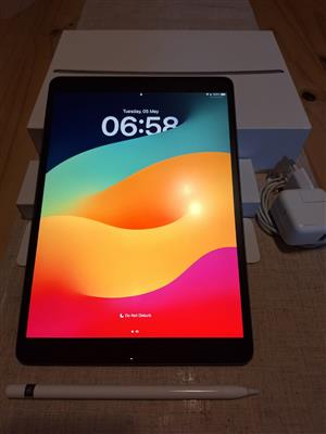 iPad Air 3rd Gen + Apple Pencil 1st Gen