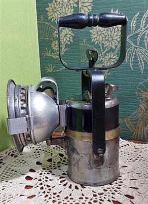 Vinatge Carbine lamp . Complete