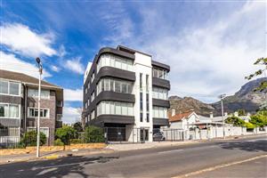 Apartment For Sale in Oranjezicht