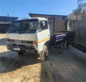 Isuzu 4ton