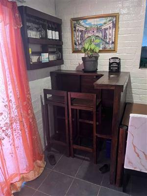 L-Shaped Home Bar Set – Complete with Stools & Wine Rack