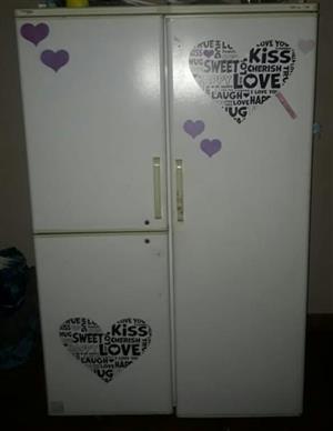 Dubble door fridge 