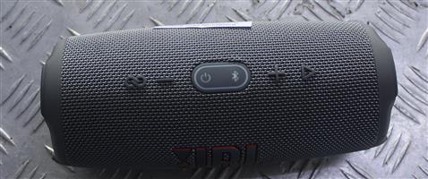 JBL CHARGER 5 GREY WIRELESS BLUETOOTH SPEAKER IN BOX S065219A