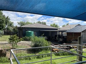 Cozy 3-Bedroom Retreat with Modern Amenities and Flexible Living Options