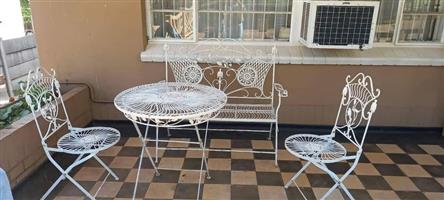 Classic 4 Piece Garden Chair & Table Set