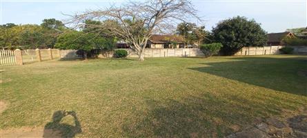 Exceptional Dual Living Retreat in Meerensee, Two Homes, One Perfect Stand