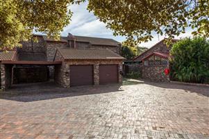 Townhouse For Sale in Greenacres