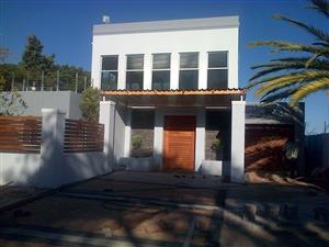 High-Visibility Claremont Office with Prime Rosmead Avenue Branding