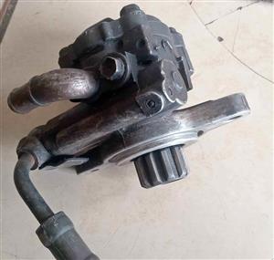 Toyota quantum 2.5 2kd power steering pump