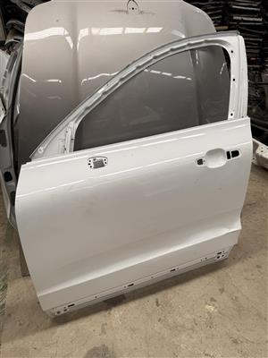 2017 Volvo XC60 Front Door