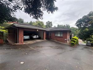 Townhouse For Sale in Dawncliffe