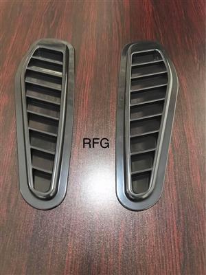 Universal bonnet vents