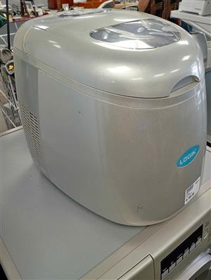 Logik Ice Maker-LMI 015S, Capacity 12-15kg in 24 hours, 6 Months Warranty