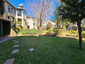 Three bedroom townhouse on the banks of the Vaalriver.