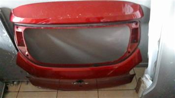 RENAULT KWID BOOT