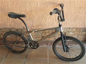 Diamand build Stunt bike , ser number AC1J017271,collector item  like new.