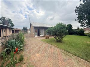 Charming 3-Bedroom Home with Great Potential!