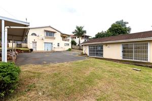 Prime Investment or Lifestyle Opportunity in Broadway, Durban North