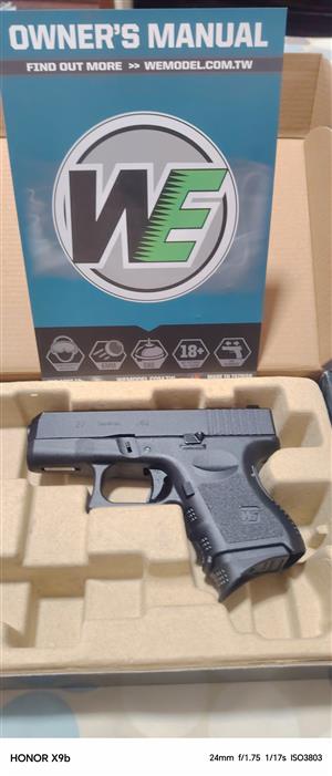 WE GBB gas gun